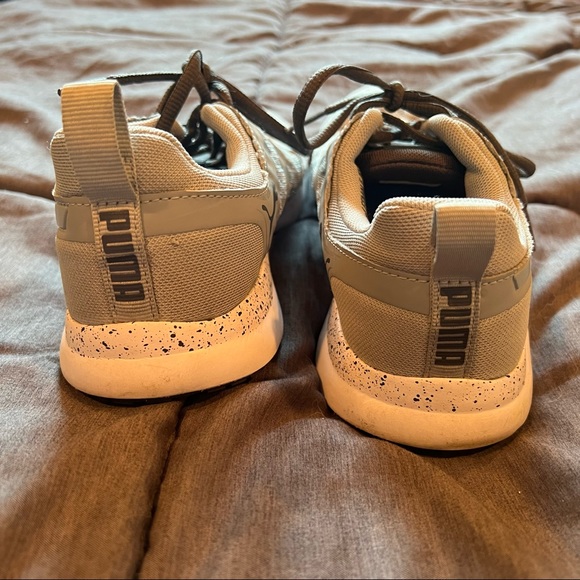 Puma Women’s Sneakers Gray Size 6.5 Tennis Shoes Athletic Running Casual - Picture 8 of 10